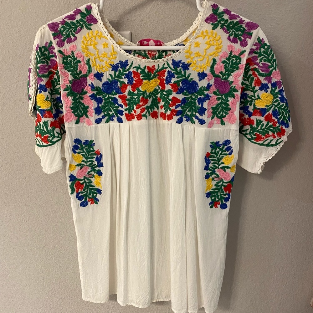 Mexican embroidered short sleeve blouse